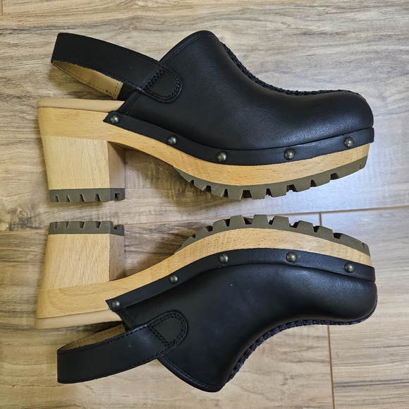 UGG Lanni clog, black, size US 8 - Picture 3 of 12